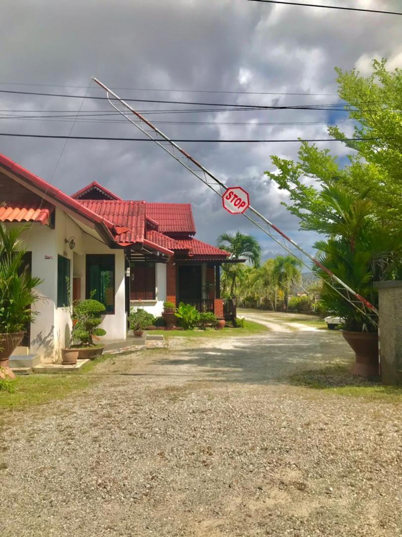 Jasmine Villa Pantai Cenang  Buitenkant foto