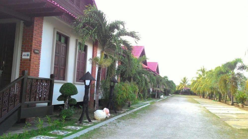 Jasmine Villa Pantai Cenang  Buitenkant foto